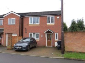 3 bedroom Detached to rent